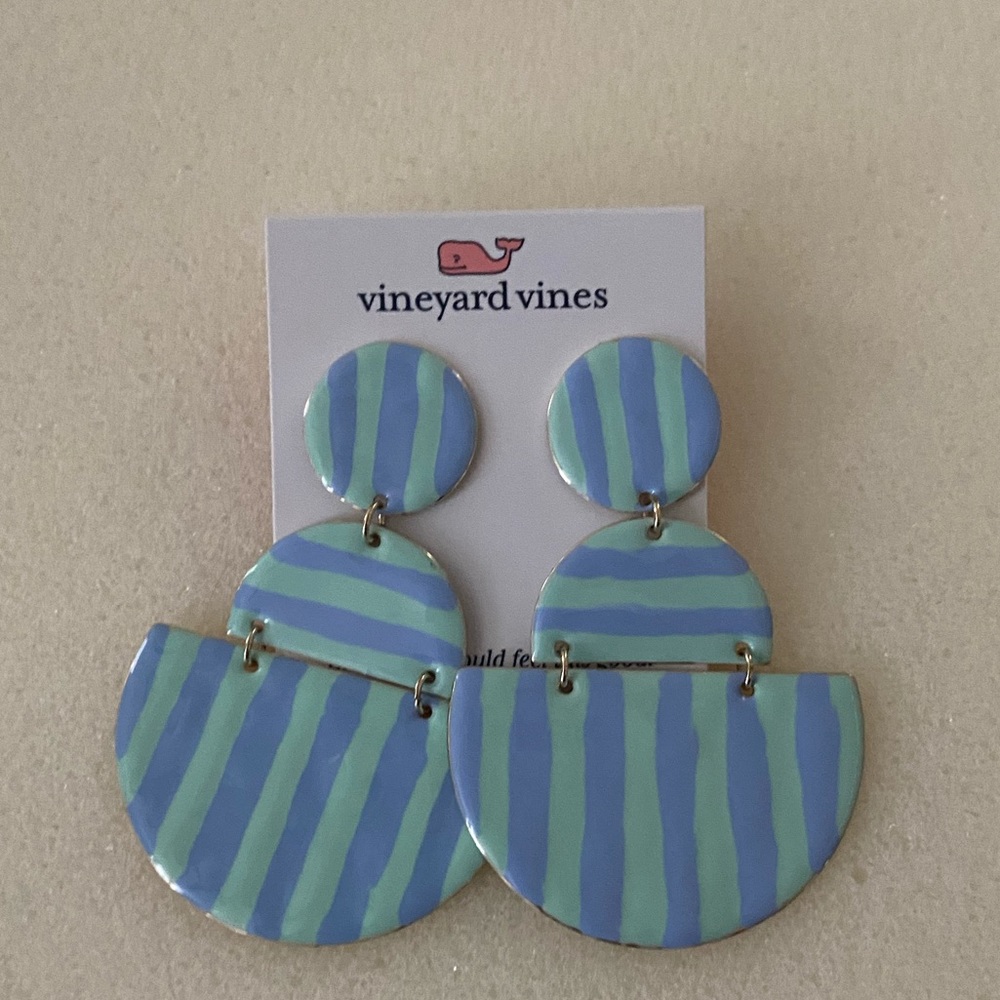 Vineyard Vines earrings